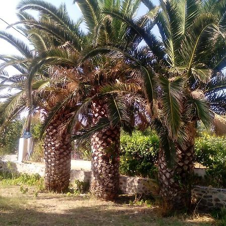 Guesthouse Karidia Skala Eresou Buitenkant foto